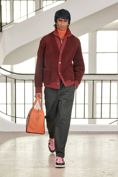Look 33
